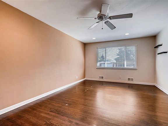 5th image of 521 S Newland St