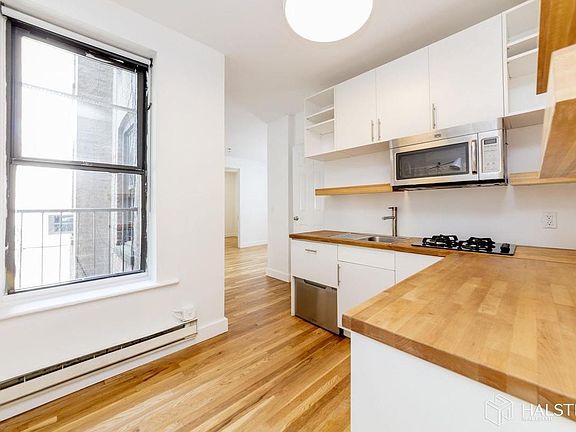 5th image of 199 Prince St APT 7
