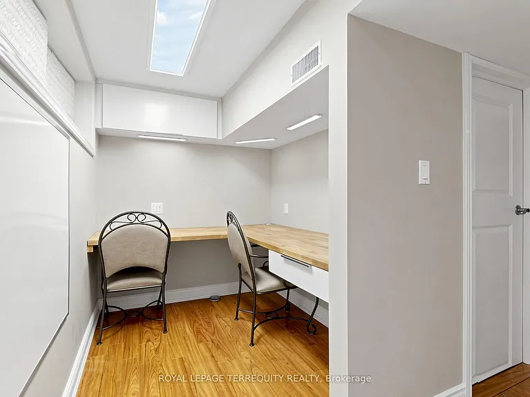 14 Hedges Blvd #LOWER — Photo 22