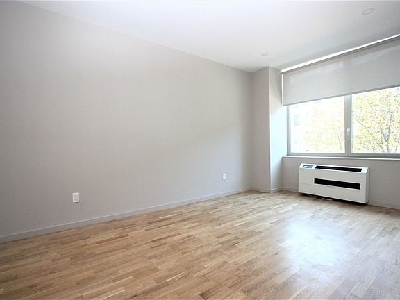 4th image of 1511 Bedford Ave #4E