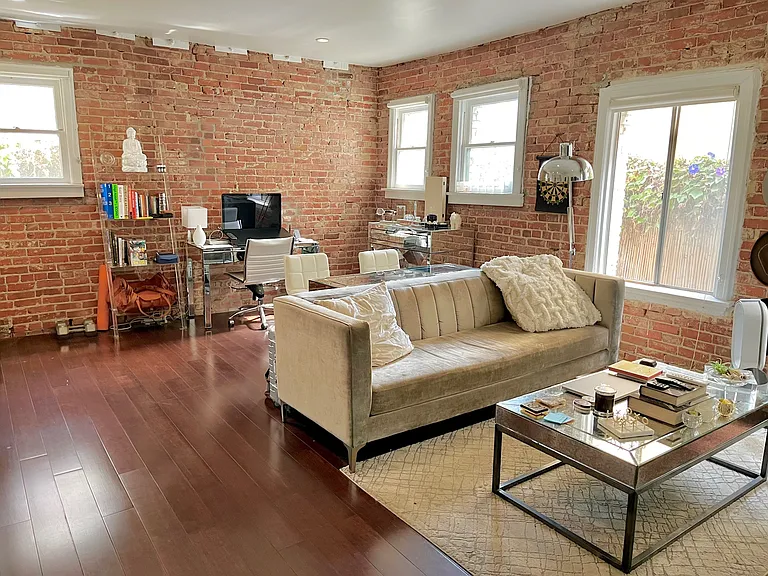 1234 N Formosa Ave #8 — Photo 11
