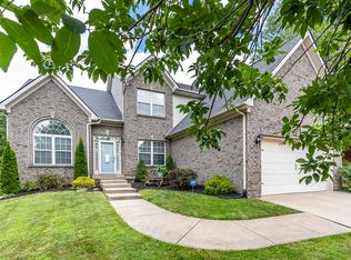 2784 Red Leaf Dr, Lexington, KY