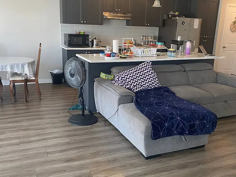 80 Progress Cres — Photo 7