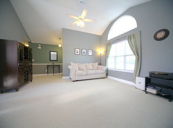 2413  Via Linda Lawrence, KS listing photo #2