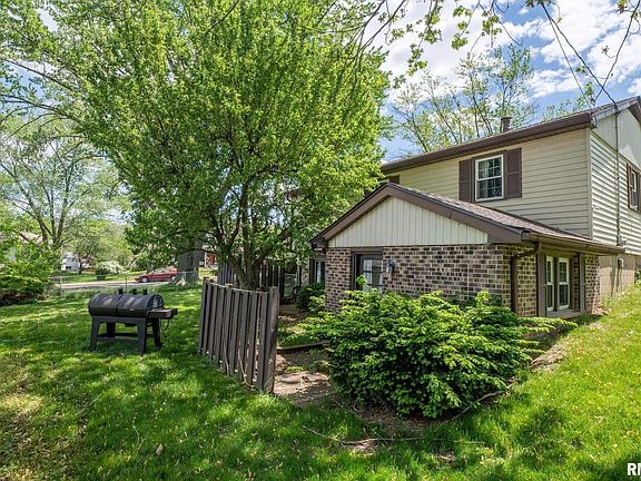 5th image of 1505 W Lincolnwood Pl
