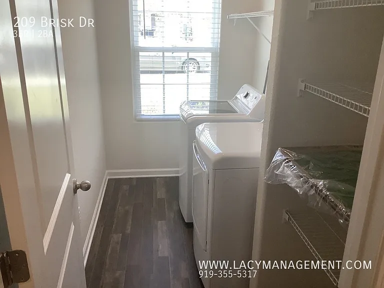 209 Brisk Dr — Photo 14