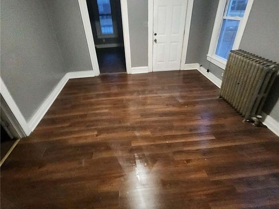 3rd image of 407 W 22nd St