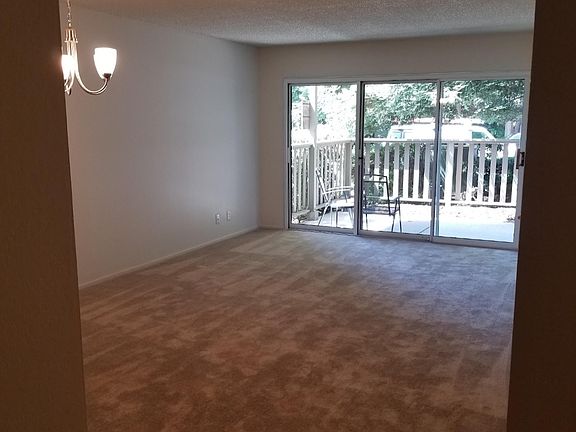 3rd image of 338 Alida Way