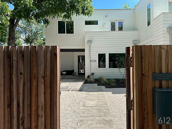 3rd image of 612 W Johanna St #A