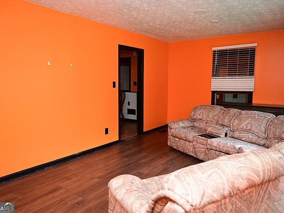 5th image of 6698 Baker Dr