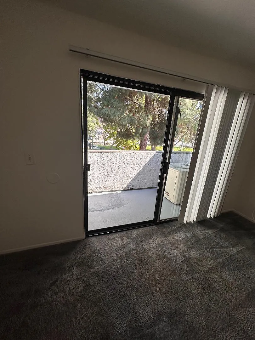 2 bed, 1000 sqft, $2,850 — Photo 4