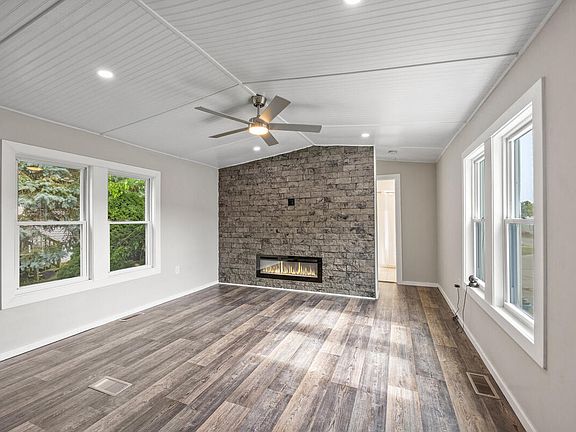 5th image of 8787 Country View Dr NW