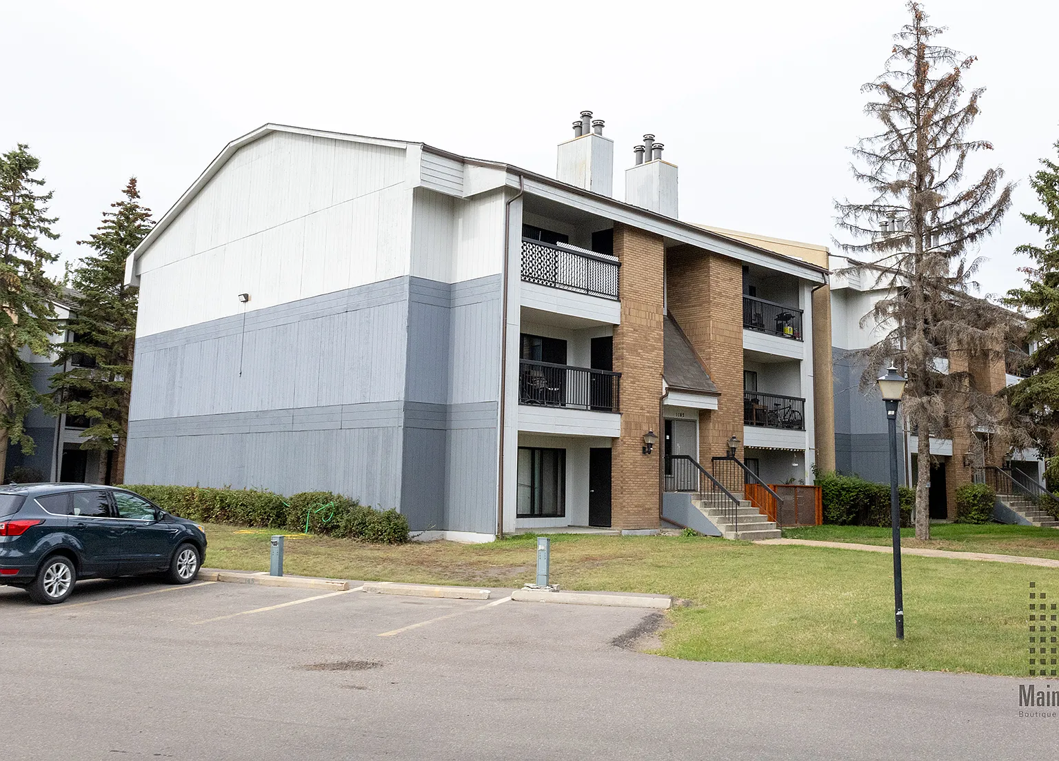 Hermitage Village Apartments — Photo 2