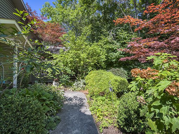 2nd image of 1638 Olson Dr APT 2014