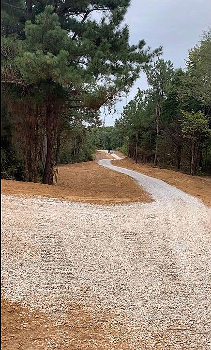 2nd image of Miles Hill Rd