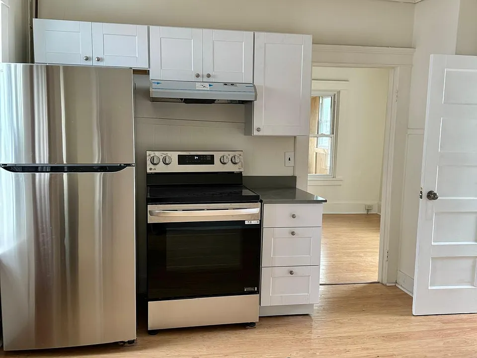 67-69 Glenwood Ave #67