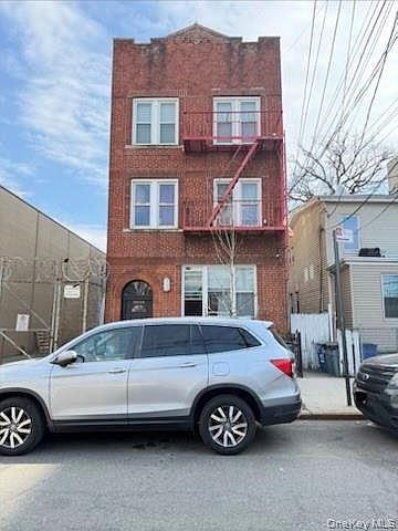 1st image of 100-04 Spruce Street