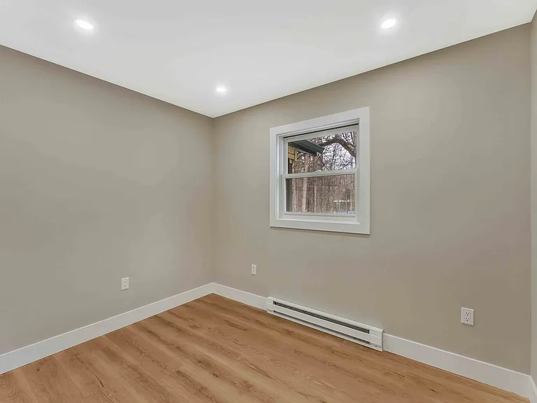 3143 Bear Swamp Rd — Photo 3