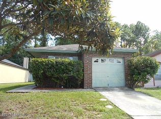 737 E Century Point Dr, Jacksonville, FL 32216