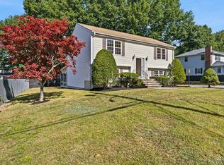 18 Woodland St, Methuen, MA 01844