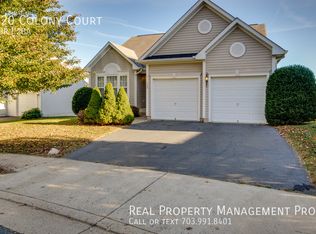 520 Colony Ct, Warrenton, VA 20186