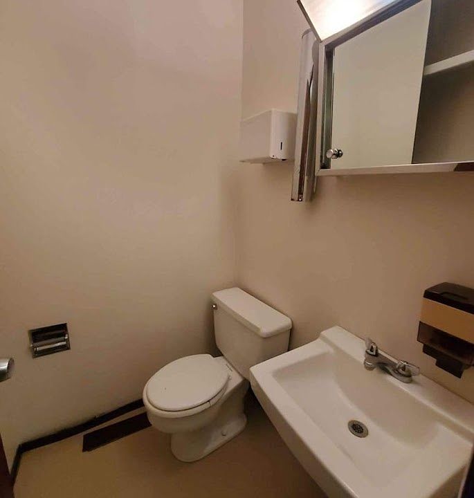 1st image of 2702 12th Ave S #3