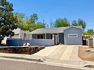 317 Morningside Dr SE, Albuquerque, NM 87108