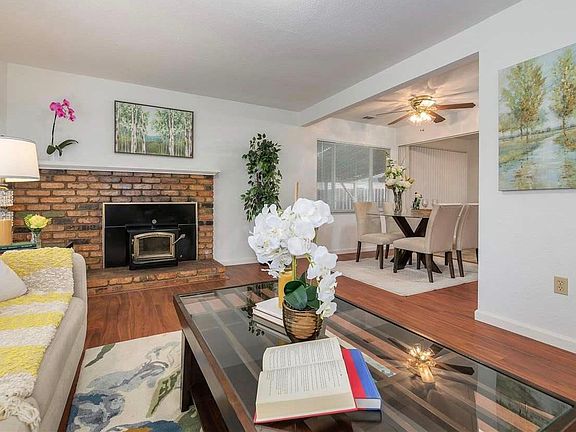 4th image of 4926 Sweetwood Dr