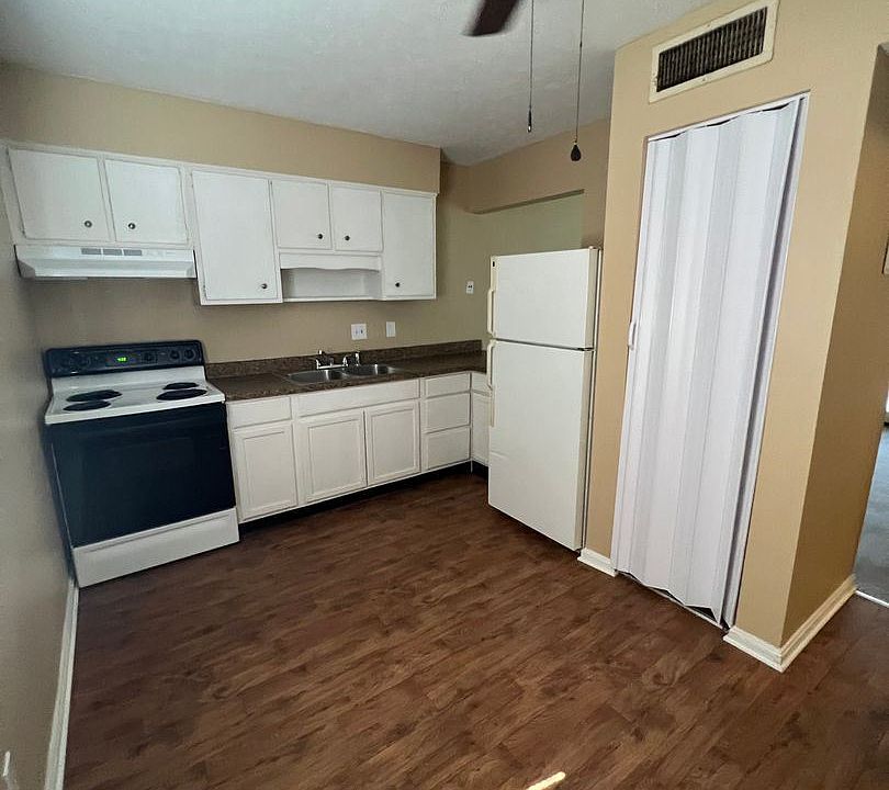 1st image of 2007 Terril Ln #4