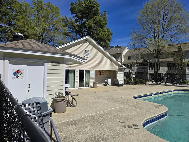 117 Kingsbury Dr — Photo 45
