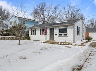 1112 N 8th Ave E, Newton, IA 50208