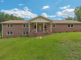 1219 Lakeside Dr, Anderson, SC 29621