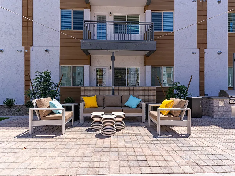 Lucent Scottsdale — Photo 36
