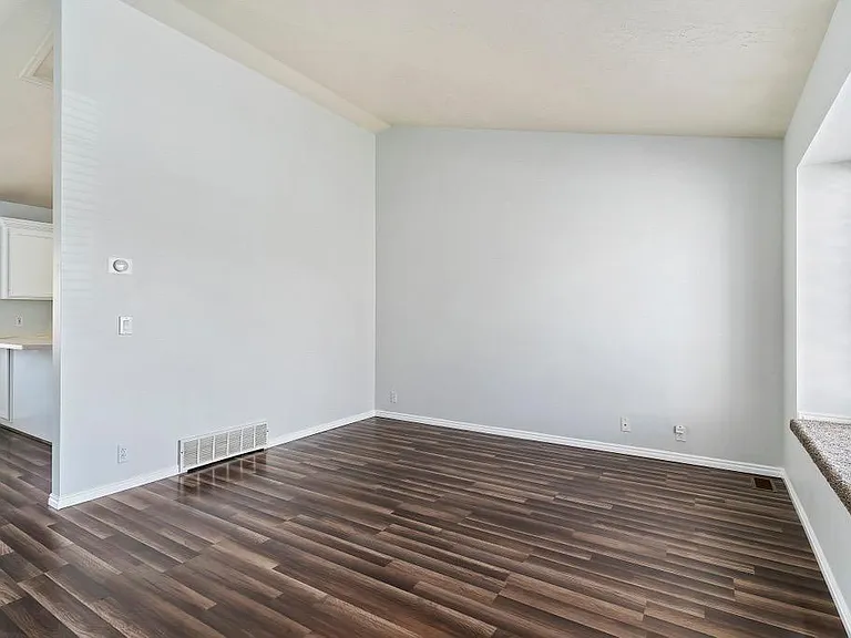 1212 N 75 W — Photo 6