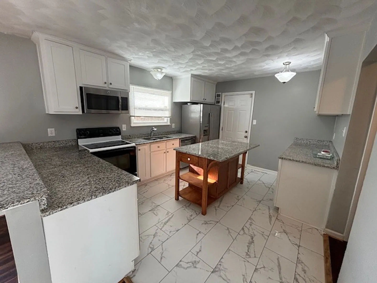 Pembroke Manor — Photo 4
