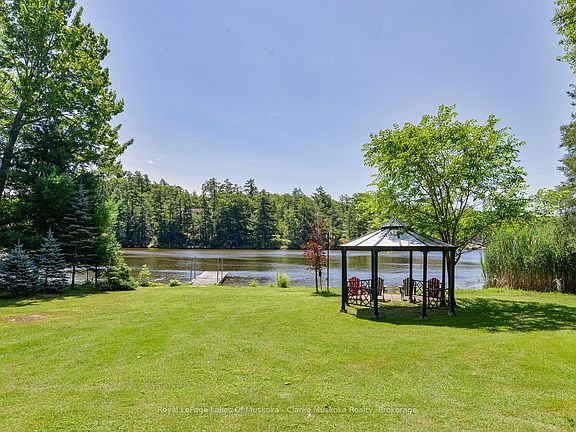 2nd image of 1887 Ellis Rd