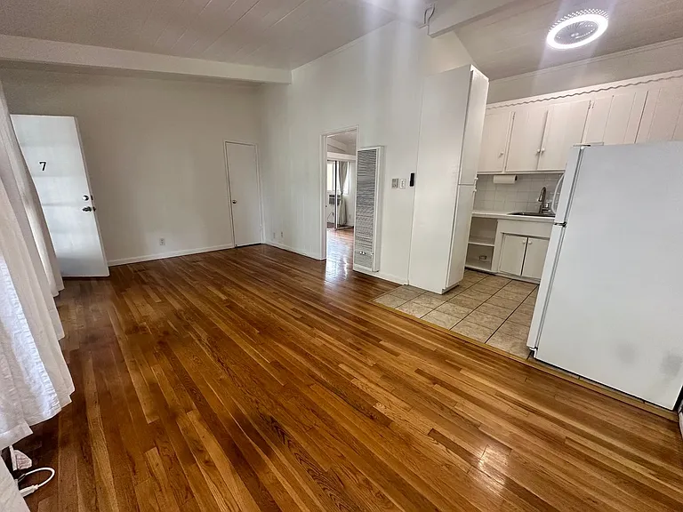 9017 Harratt St in the Heart of West Hollywood! — Photo 27