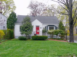 10 Parkview Pl, Mount Kisco, NY 10549