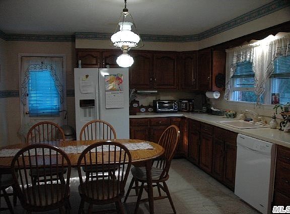2nd image of 2670 Rockaway Ave