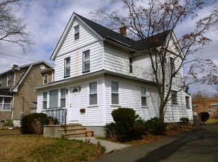 18 Brook St, Springfield, NJ 07081