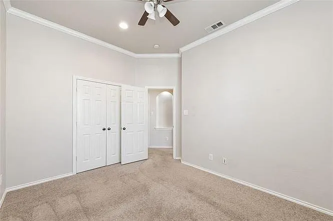 2551 Windgate Ln — Photo 6