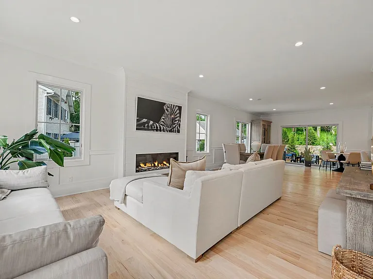 An airy and light filled ambiance elevates everyday living and entertaining.
