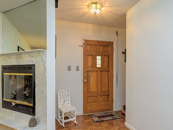 3rd image of 707 Mesquite Dr