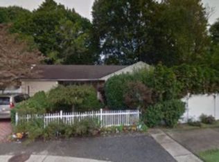 2400 Guenther Ct, Baldwin, NY 11510