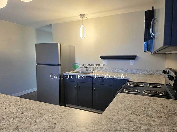 3rd image of 2331 E Market St APT 306