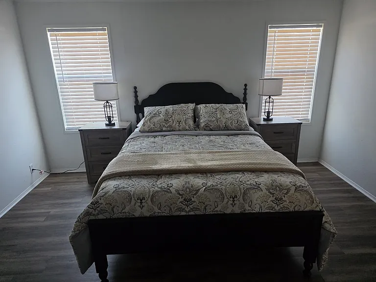 1302 N Alameda Rd — Photo 14