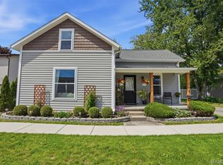 708 Walnut St, Brighton, MI 48116