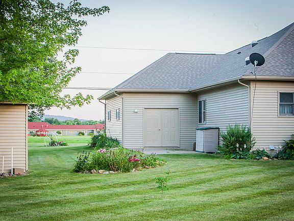 Drive through-3rd stall