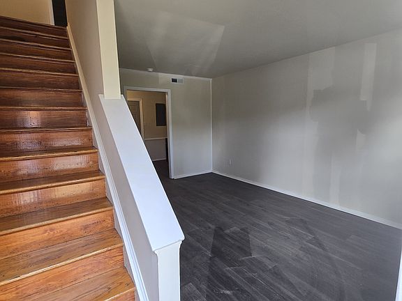 3rd image of 1706 Carlisle Ave APT 8
