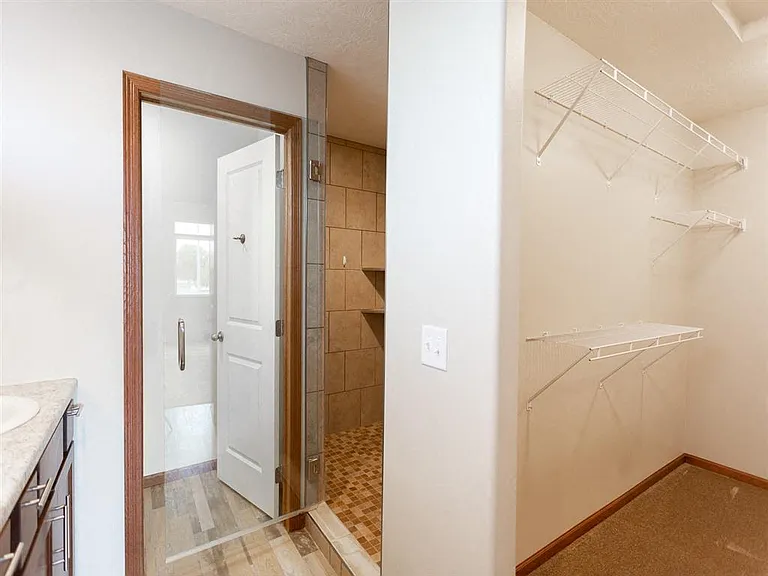 302 S Spring Pl — Photo 14